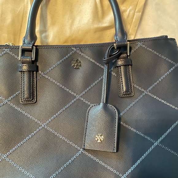 Tory Burch Navy Pocketbook! Barely used! Excellent condition! - Picture 2 of 5